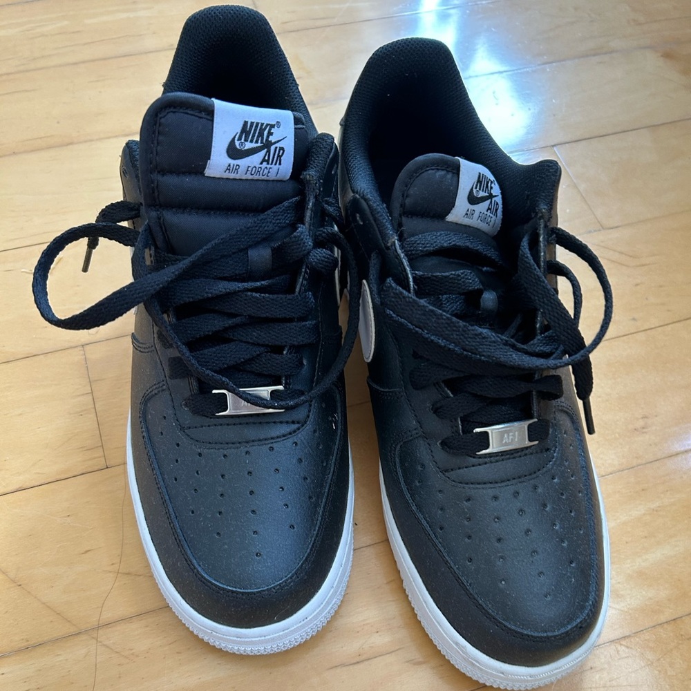 Black & White Forces